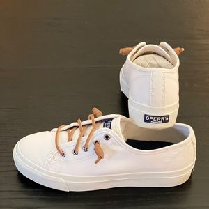 SPERRY PIER-WAVE PLATFORM SNEAKERS•SZ 7•Cliffside White•platform sneaker